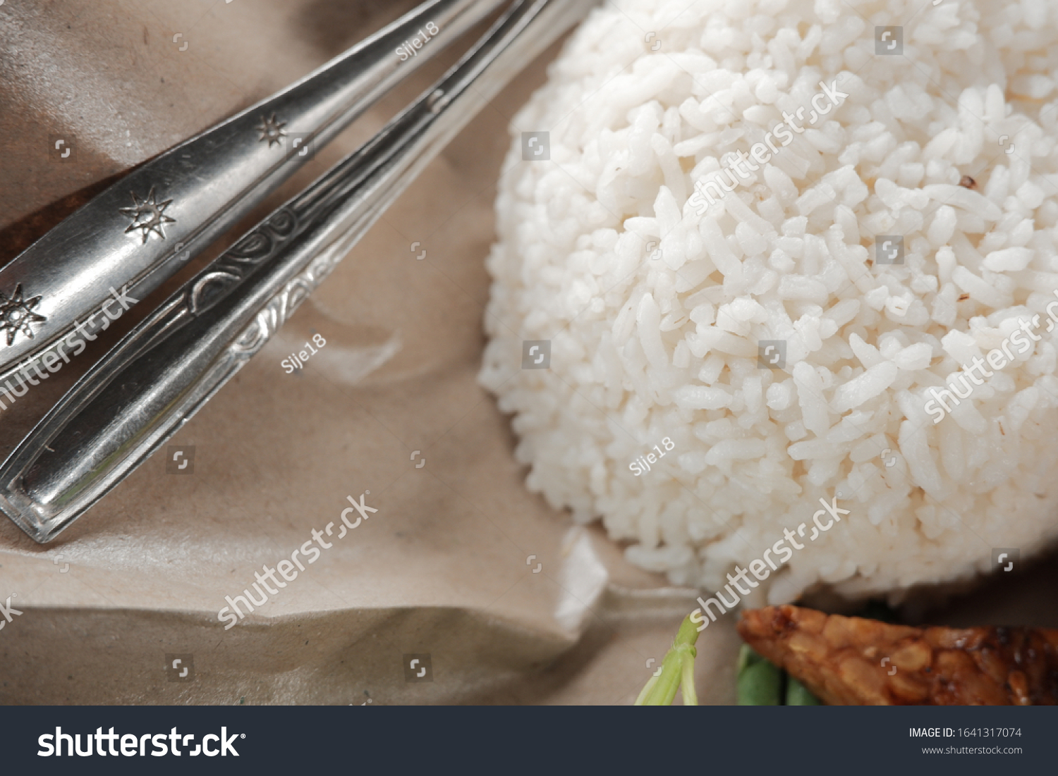 Freshly Grated Parmesan Cheese库存照片 Shutterstock