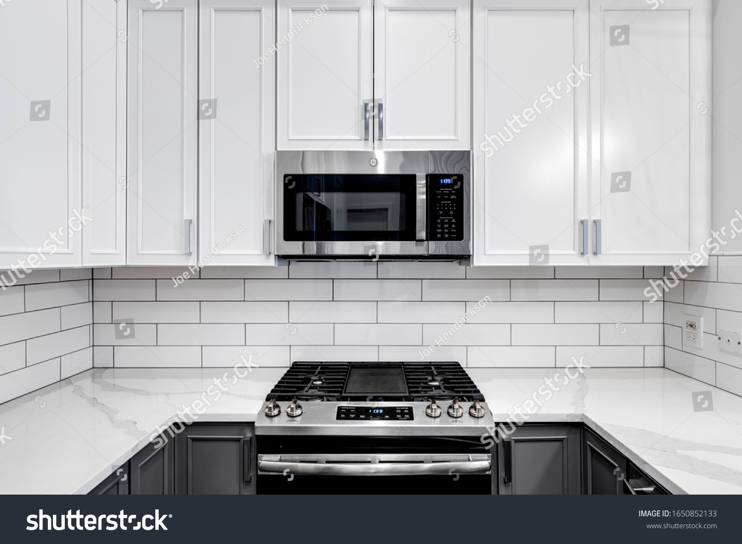 17 Microwave oven ge microwave Images, Stock Photos & Vectors ...