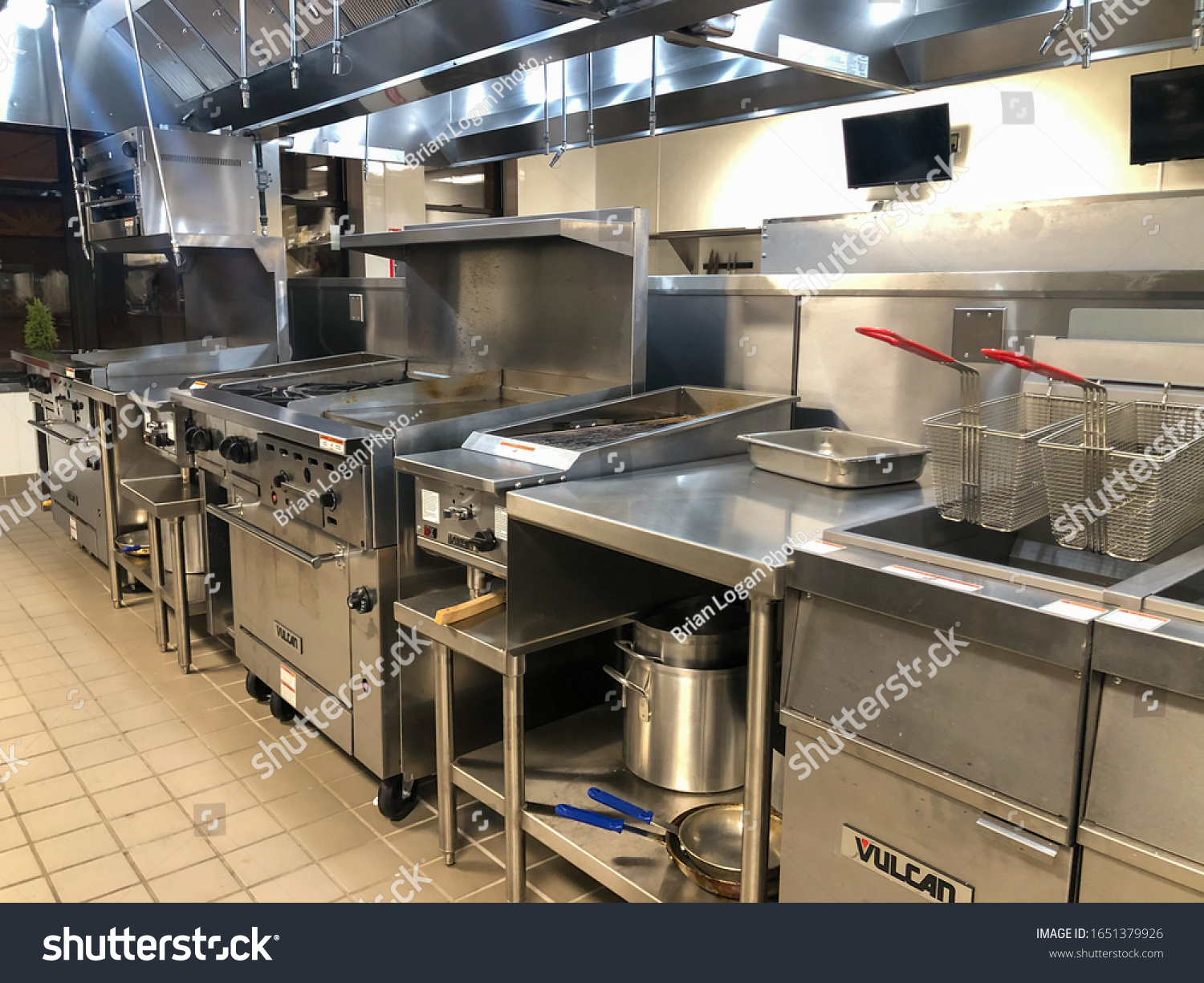 19 Commerical Kitchen Images, Stock Photos & Vectors | Shutterstock