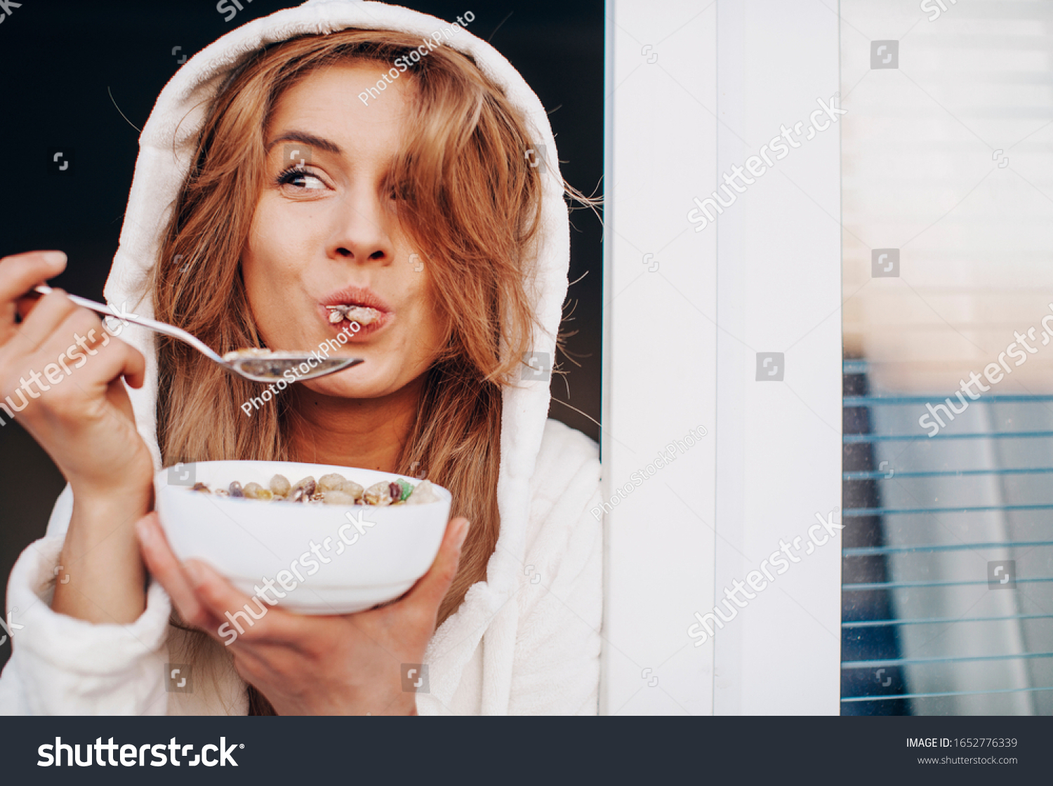 Eating Cereal Out Of Girls Ass