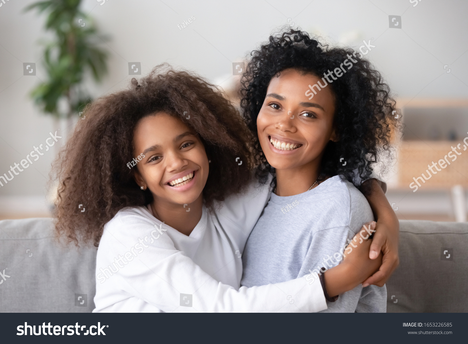 Happy African American Family Loving Single Stock Photo 1653226585 Shutters...