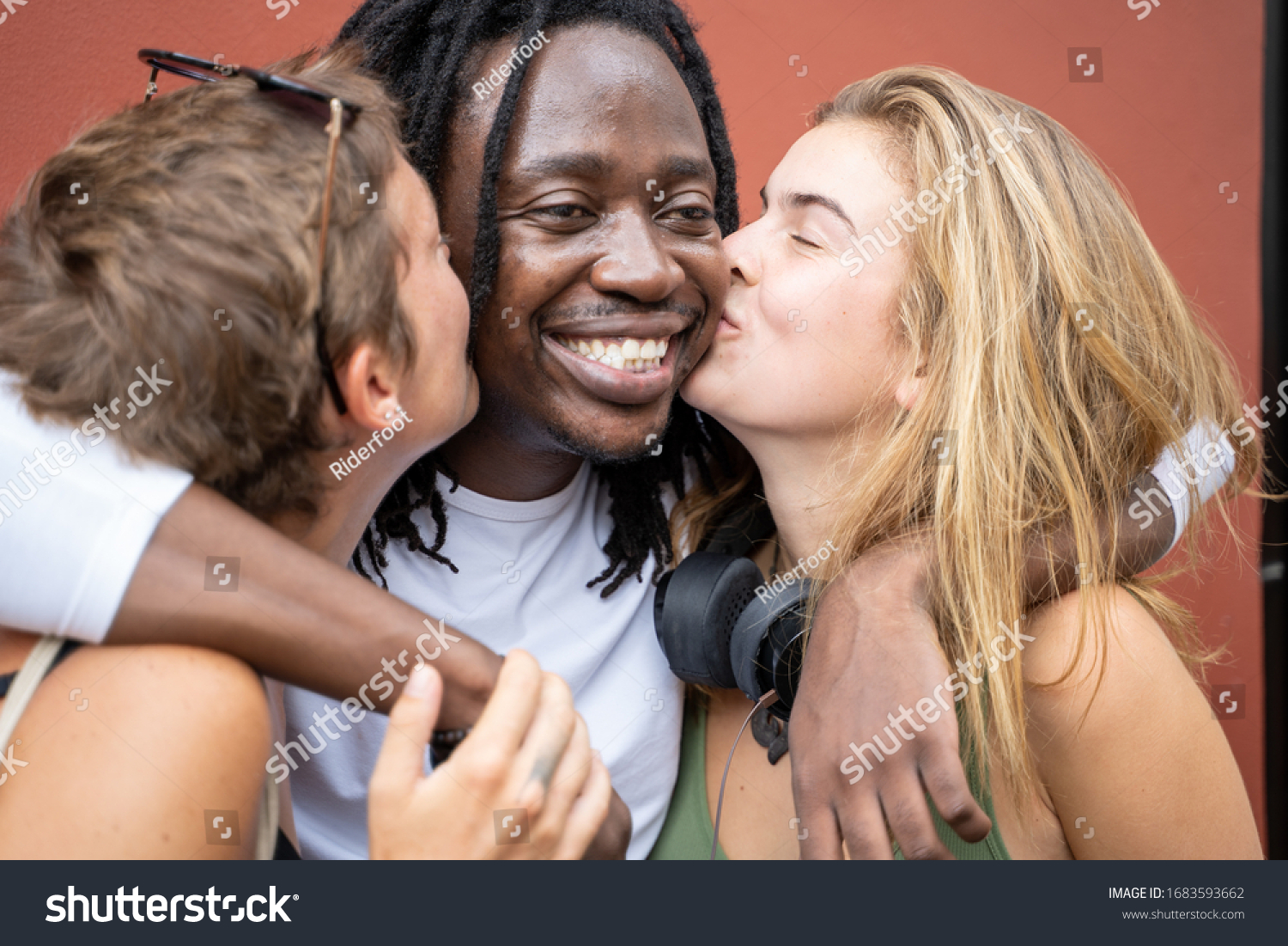 Two Blonde Girls Kissing African Boy Stockfoto 1683593662 Shutterstock.