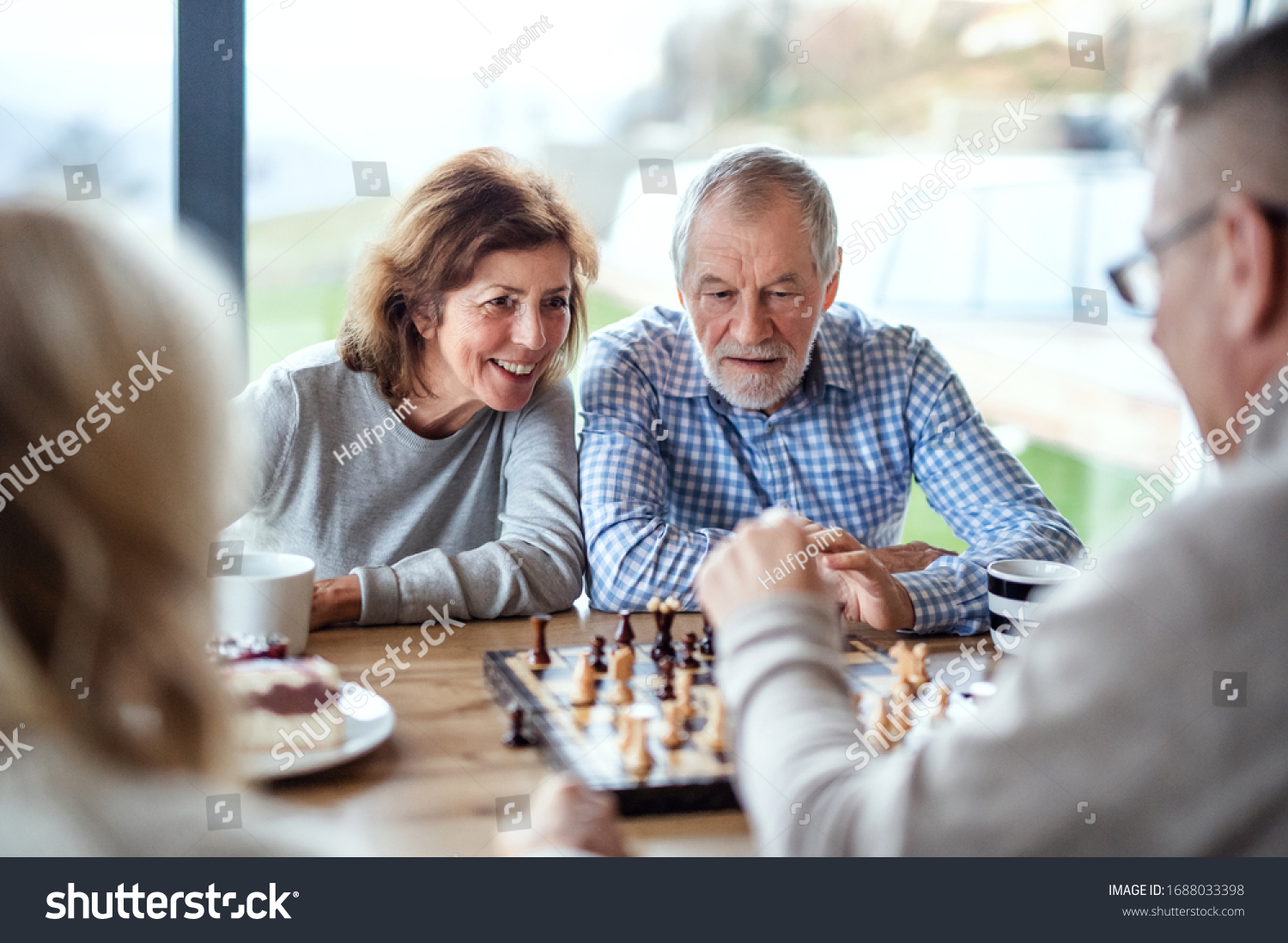 4,556 Older people playing games Images, Stock Photos & Vectors ...