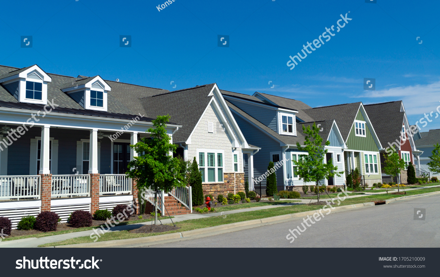 Street Residential Suburban Homes Stock Photo 1705210009 | Shutterstock