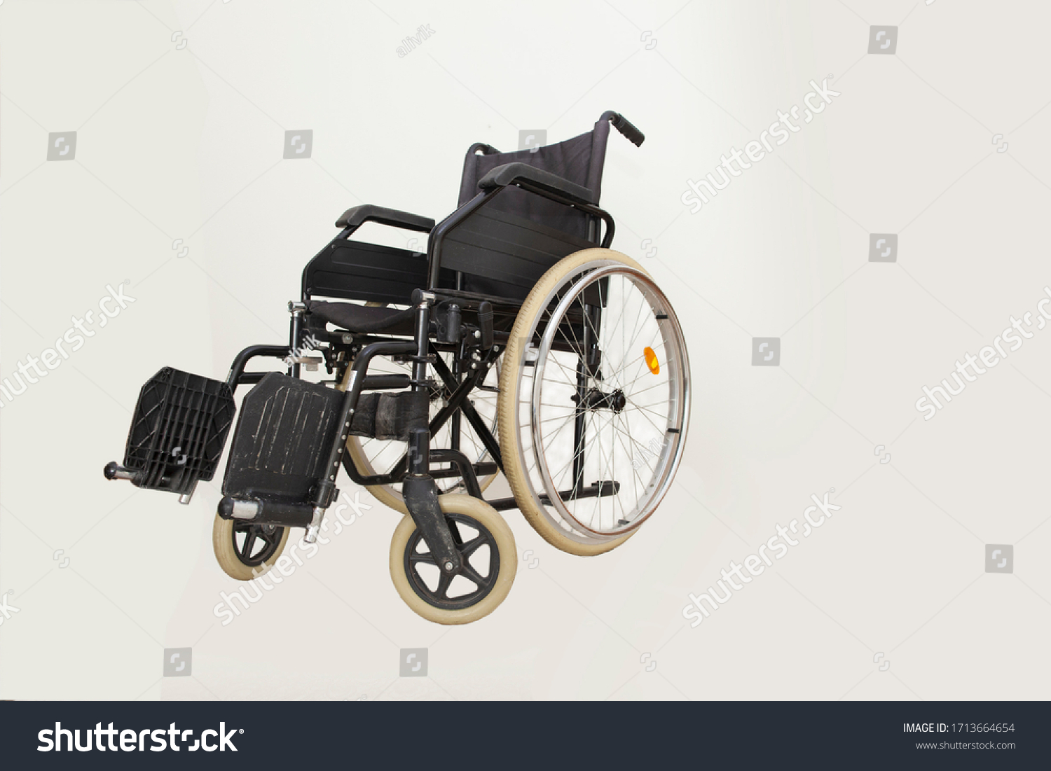 Стоковая фотография 1713664654: Image Wheelchair Background | Shutterstock