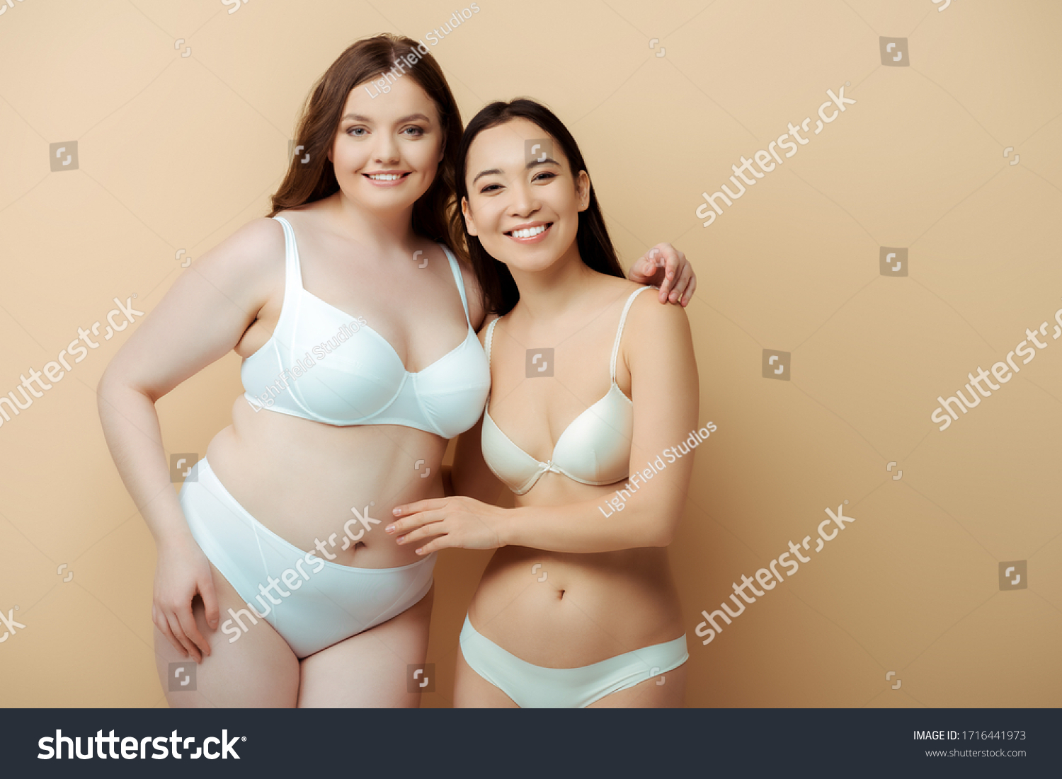 Chubby Mature Lesbians