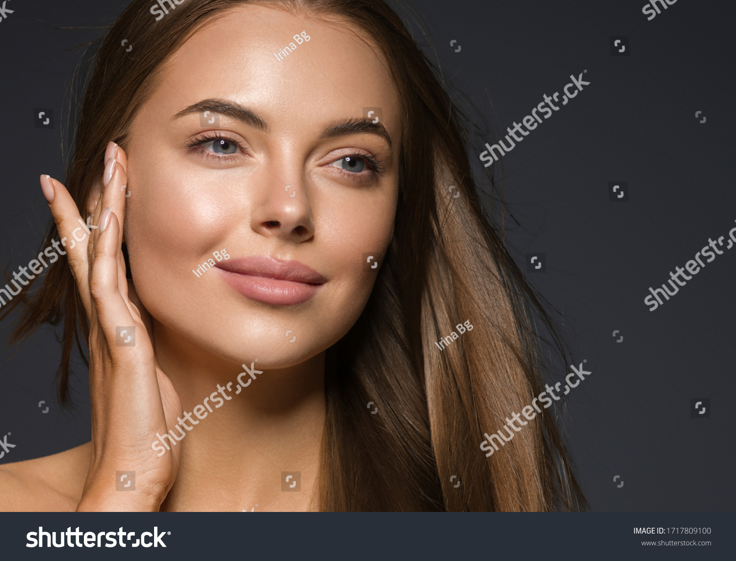 Beautiful Face Woman Smile Long Smooth Stock Photo 1717809100 ...