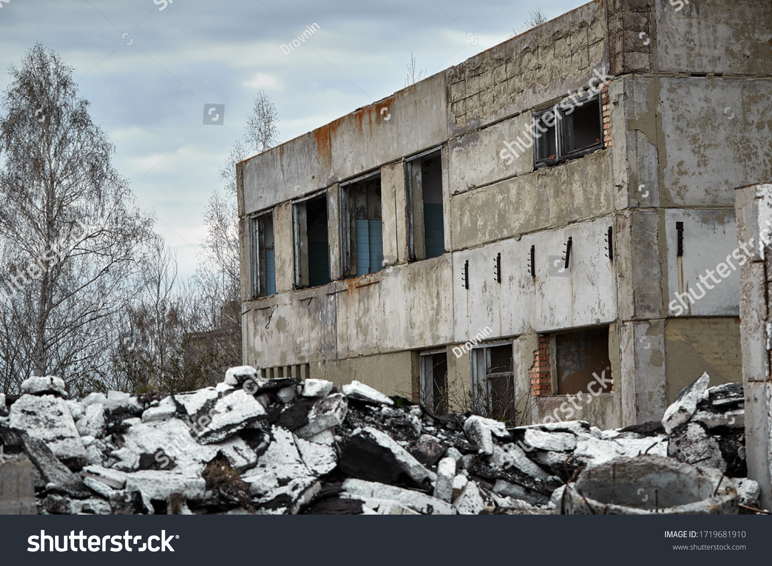 Ruins Broken Building Photoshop Grunge Wallpaper Stock Photo 1719681910 ...