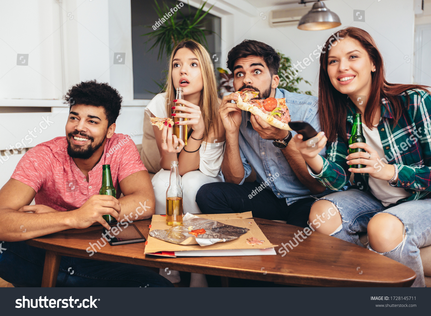 Shot Friends Eating Pizza Drinking Beer Stock Photo 1728145711 ...