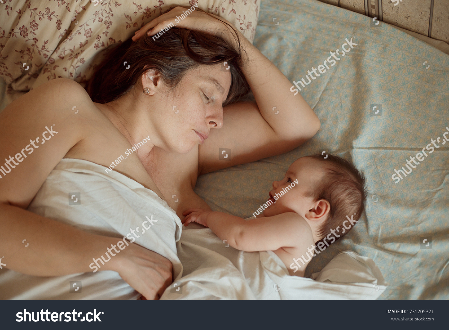 на фото голая мама и ребенок фото 92