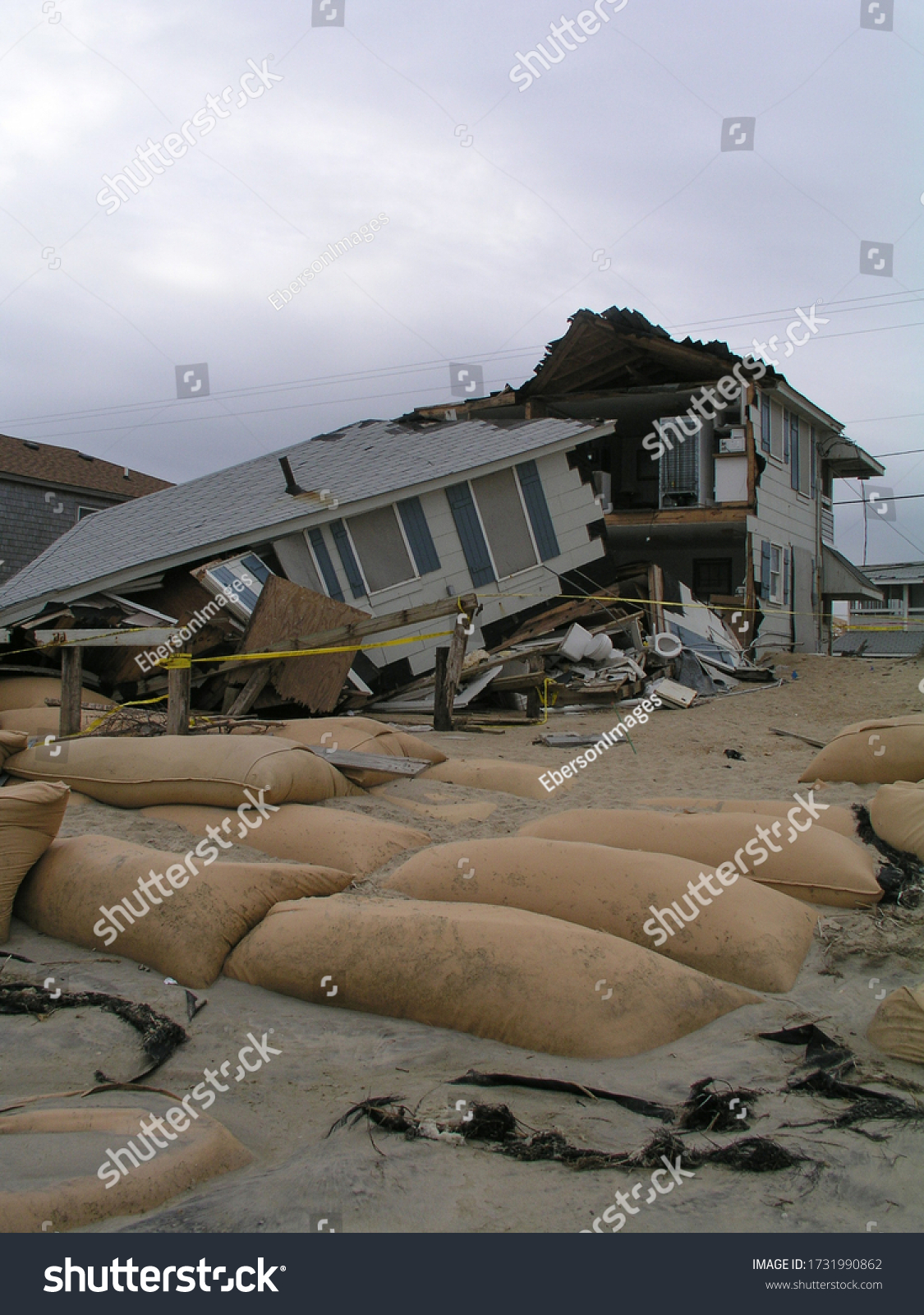 8 Hurricane Isabel Images, Stock Photos & Vectors | Shutterstock