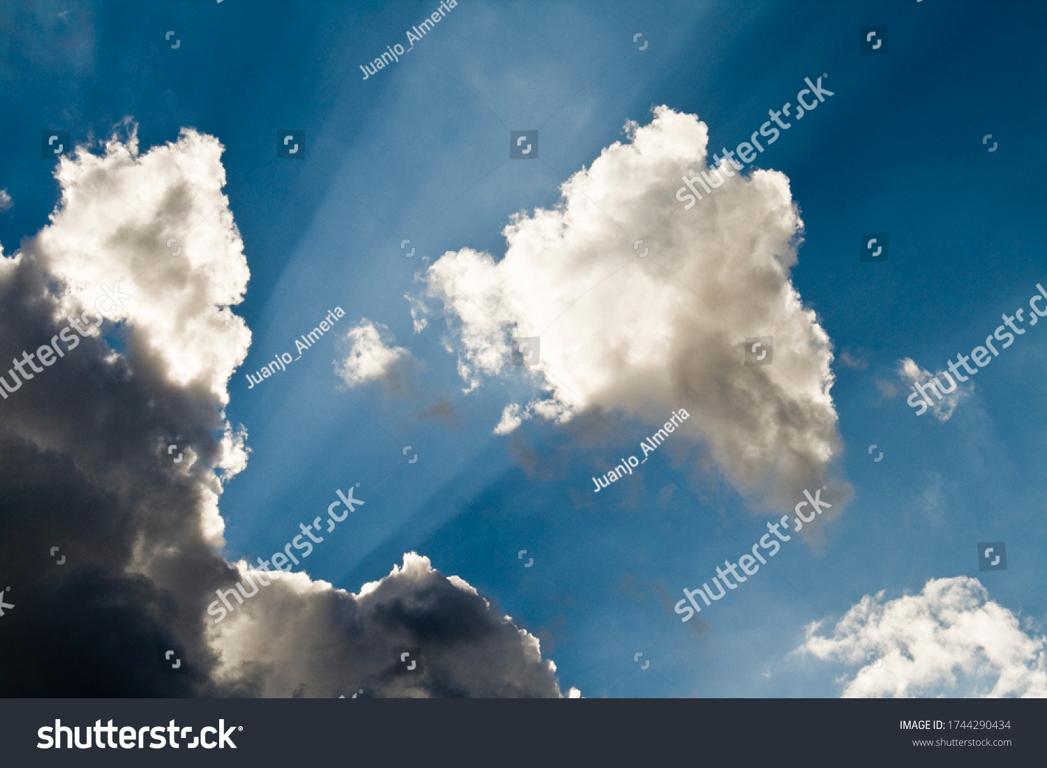 1 Cielo Divino Images, Stock Photos & Vectors | Shutterstock