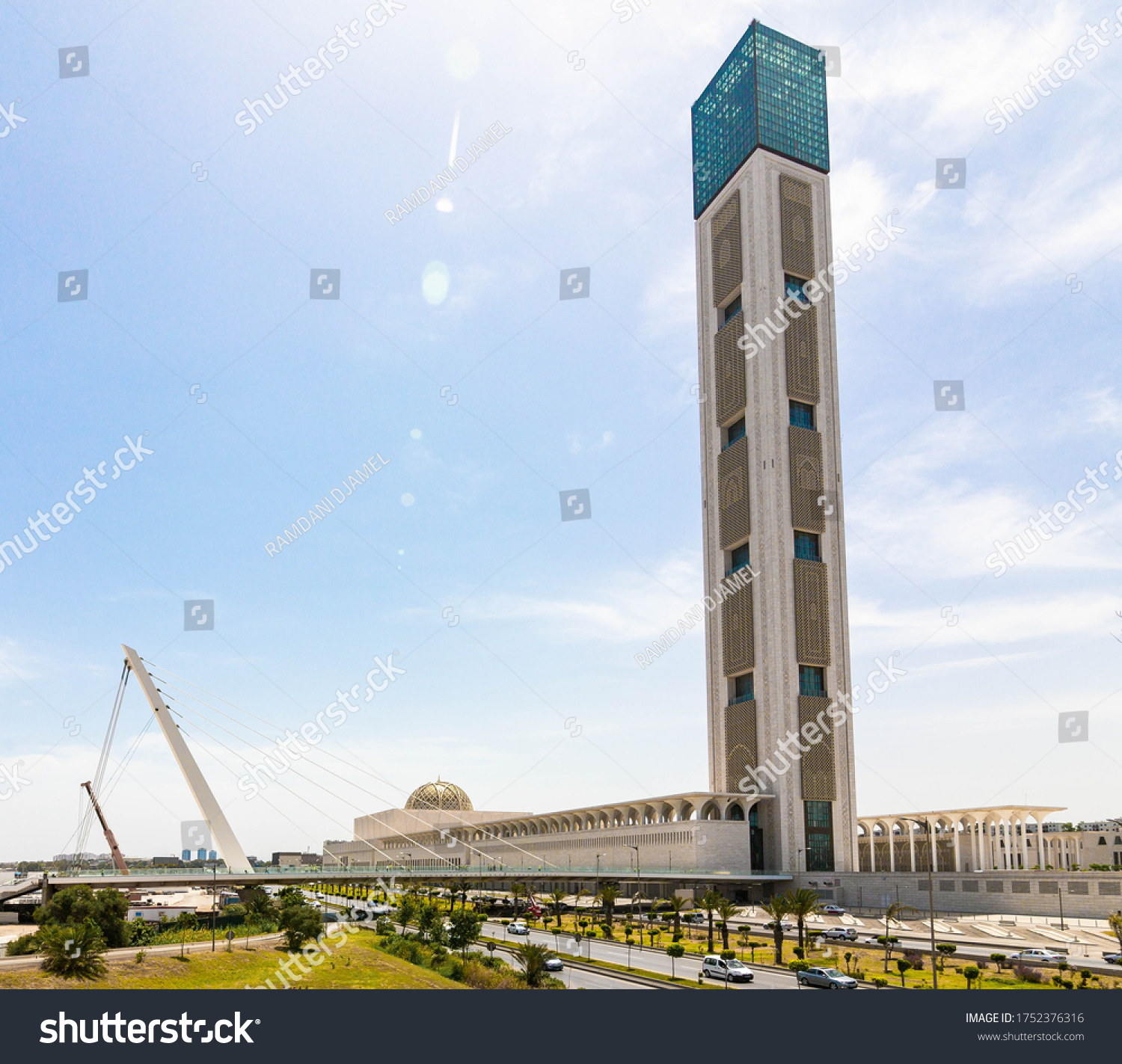 Photo De Stock Djamaâ El Djazaïr—La Grande Mosquée D'Algérie 1752376316 ...