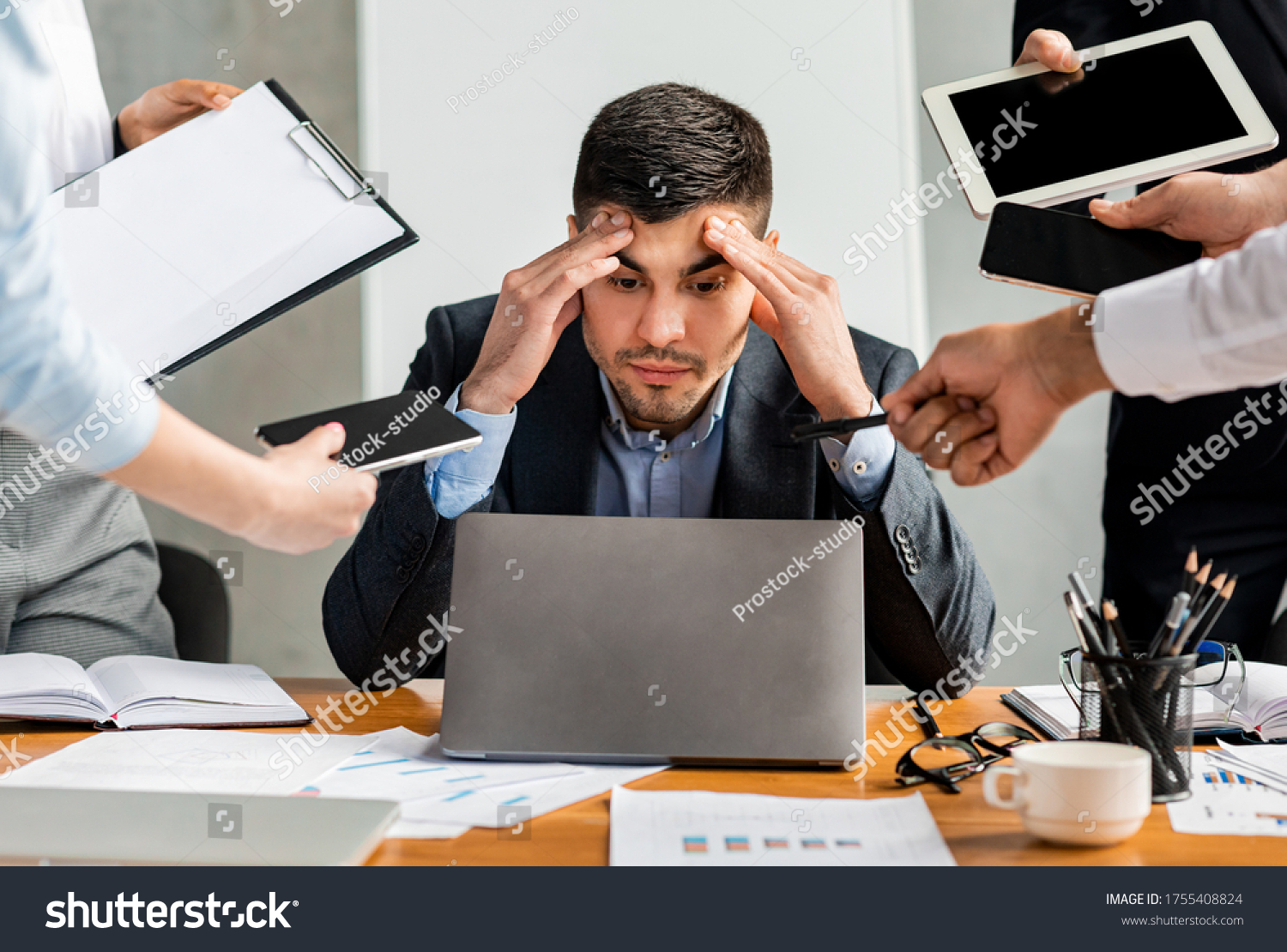 2,218 Employer overload Images, Stock Photos & Vectors | Shutterstock