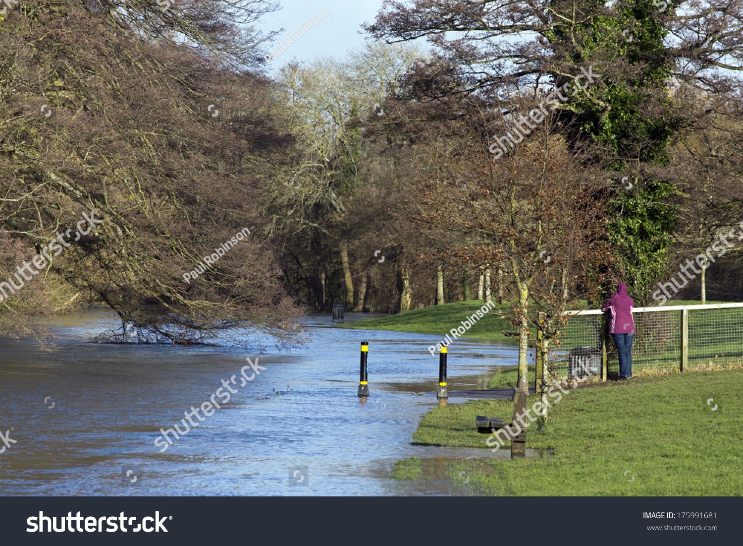 Flooded Cycle Path River Itchen Woodmill Stock Photo 175991681 ...