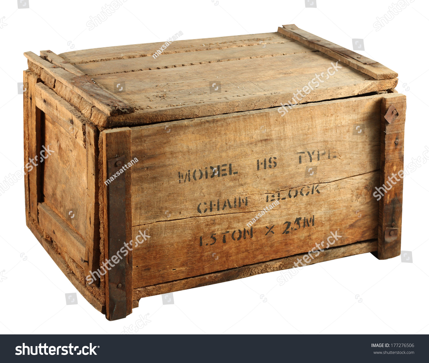 Старая деревянная коробка