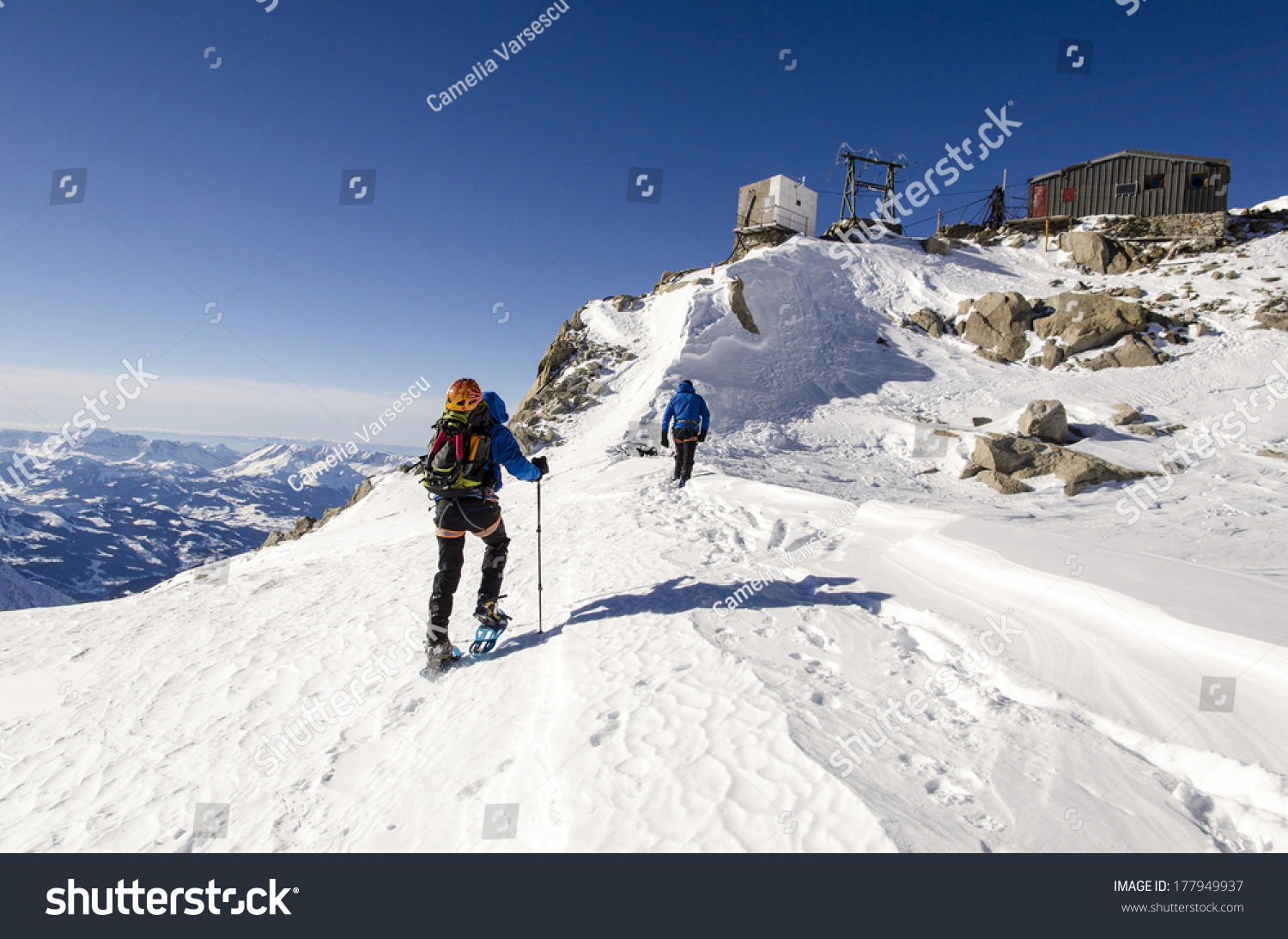 Abri Simon Bivouac Hut Winter Stock Photo 177949937 | Shutterstock