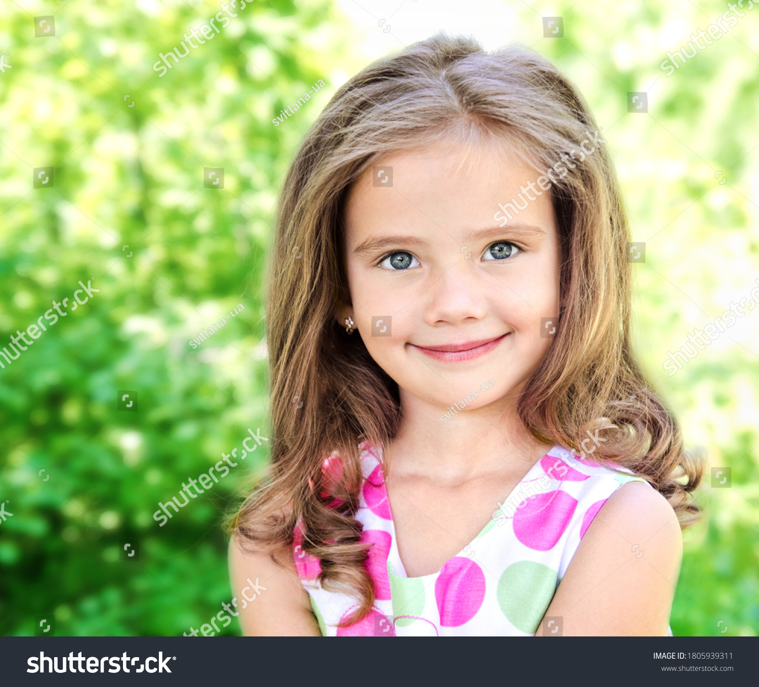 Outdoor Portrait Adorable Smiling Little Girl Stock Photo 1805939311 ...