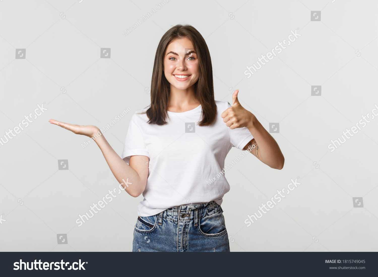 5,022,755 Girl holding on Images, Stock Photos & Vectors | Shutterstock