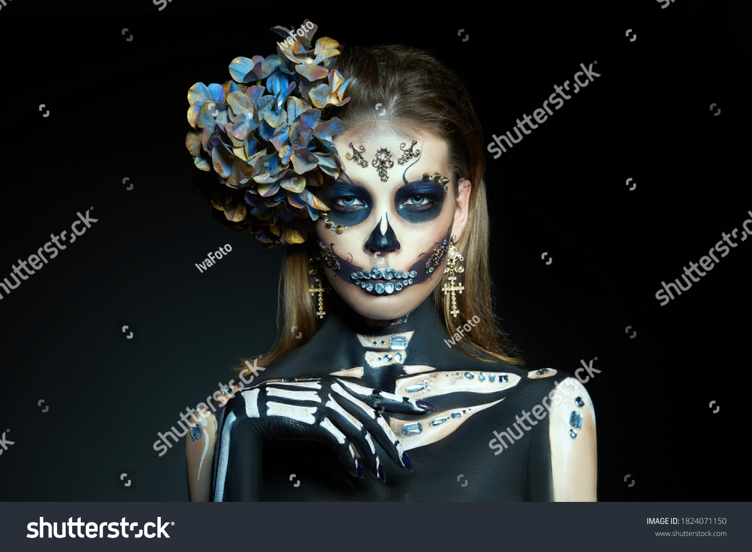 Find Halloween Beauty Skeleton Woman Makeup Face stock images in HD and mil...