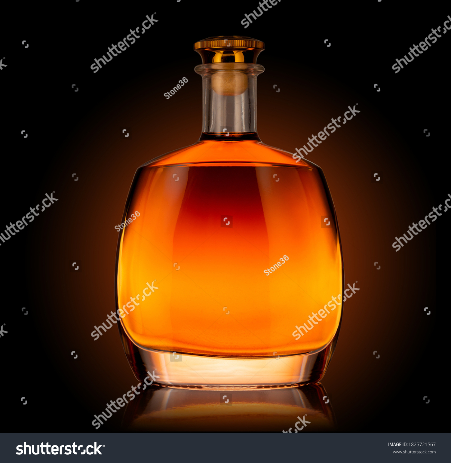 116,890 Whiskey Bottle Images, Stock Photos & Vectors 