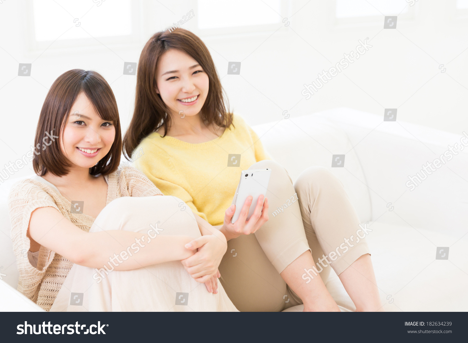 Teen Asian Lesbians