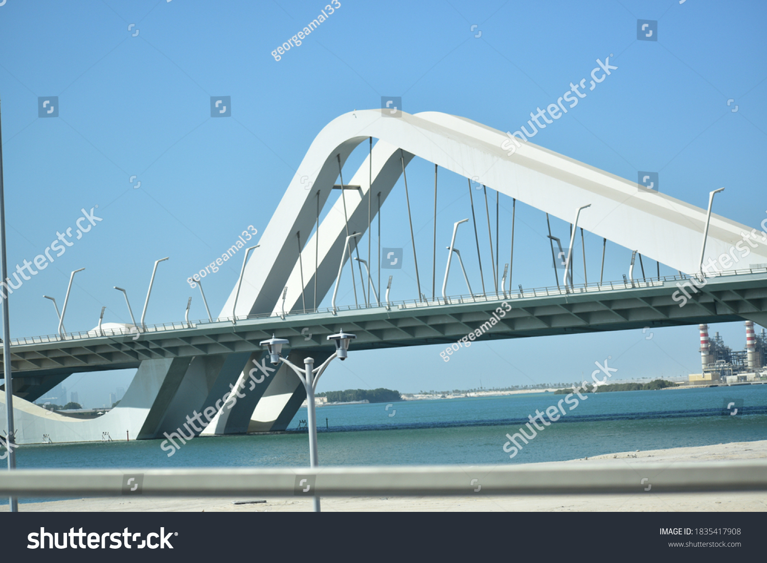 Wave Bridge Highway Emirates Abu Dhabi Stock Photo 1835417908 ...