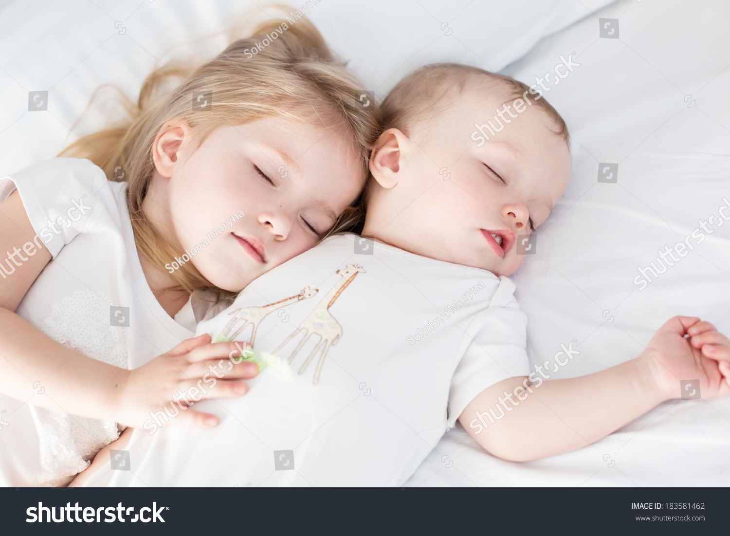 Brothers Sisters Sleeping