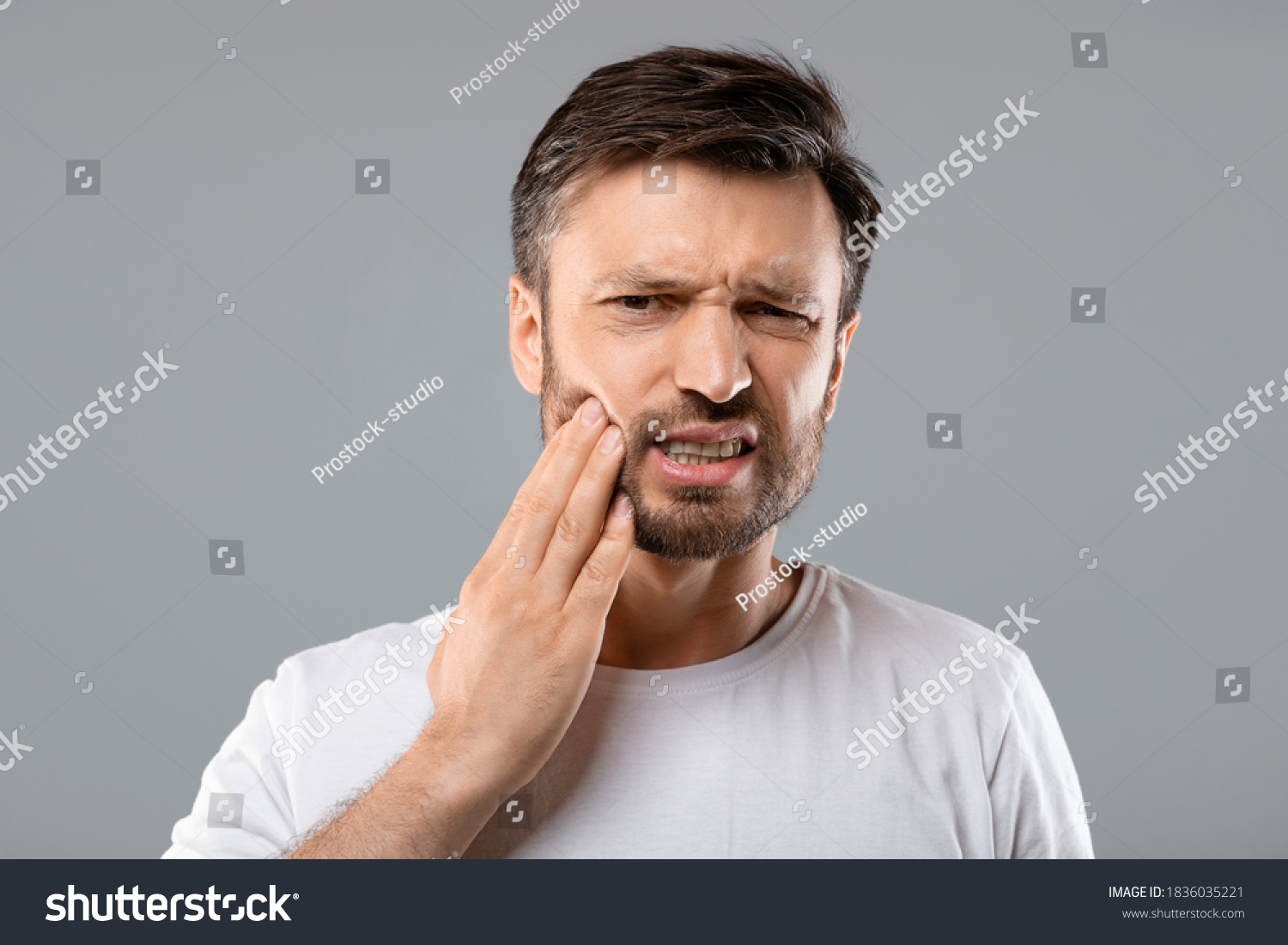 123 Man Rubbing Jaw Images, Stock Photos & Vectors | Shutterstock