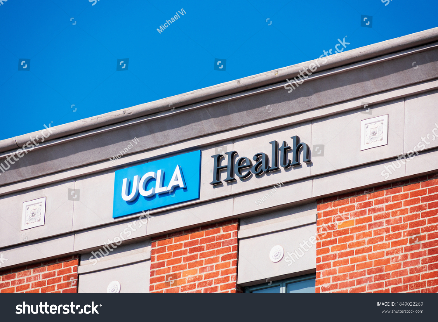 92 Afbeeldingen Voor Ucla Health: Afbeeldingen, Stockfoto‘s En Vectoren ...