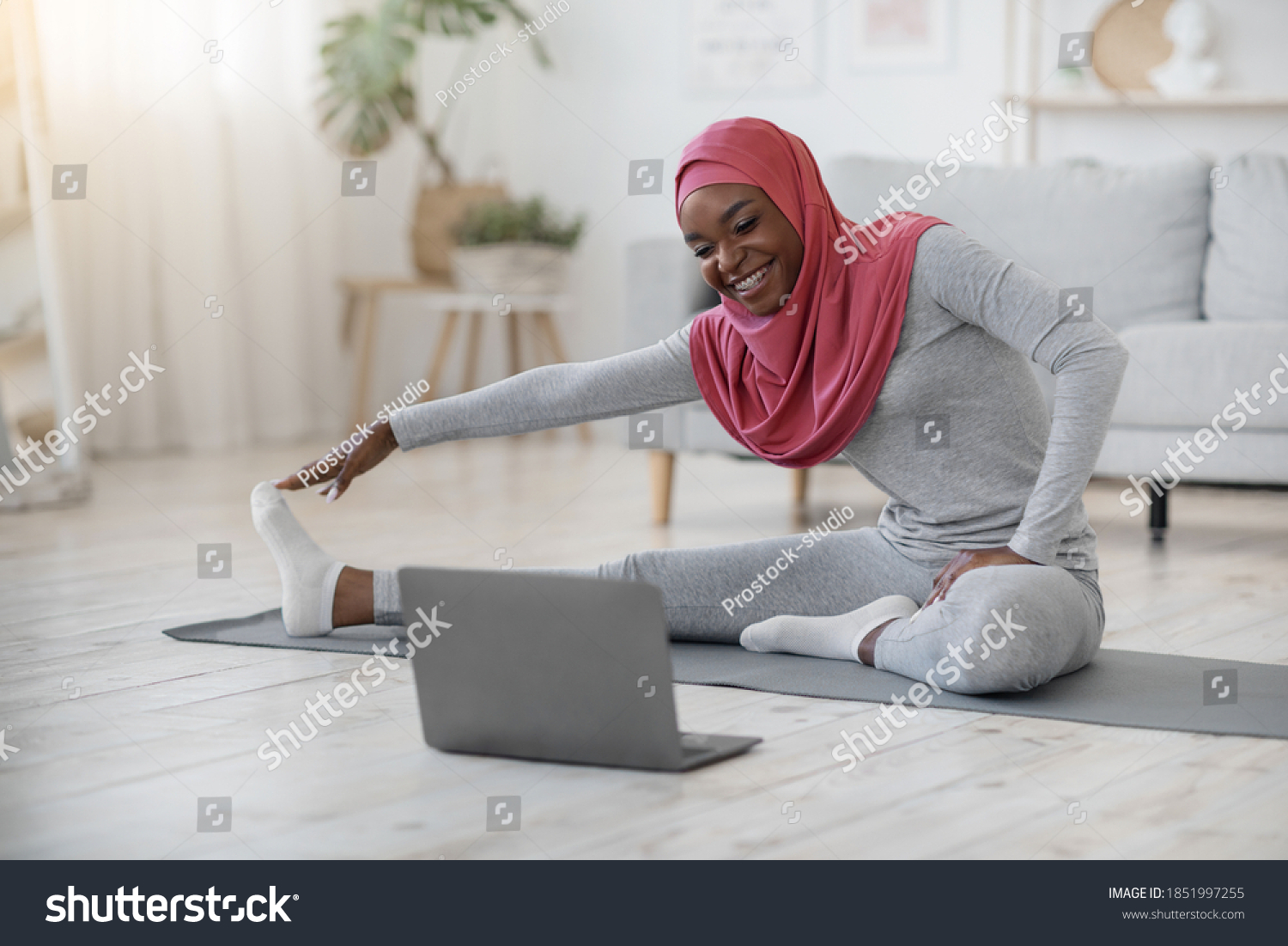 Sporty Young Black Muslim Woman Hijab Stock Photo 1851997255 | Shutterstock