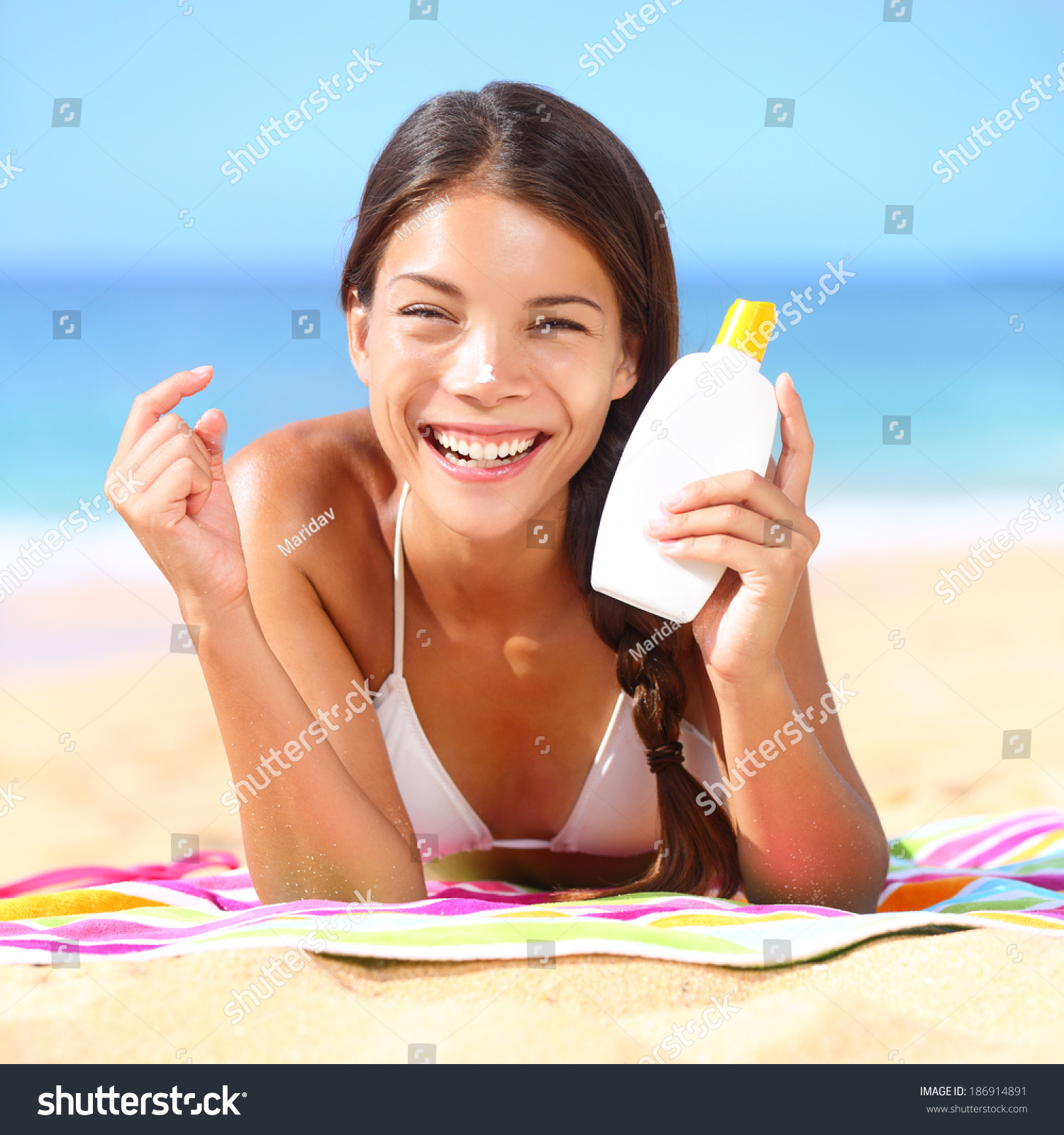 Sunscreen Woman Applying Suntan Lotion Showing Stock Photo Shutterstock