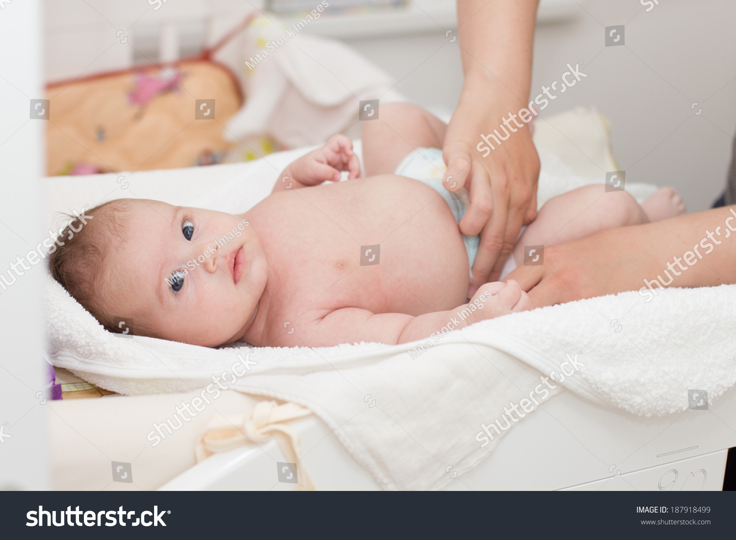 Клизма новорожденному малышу