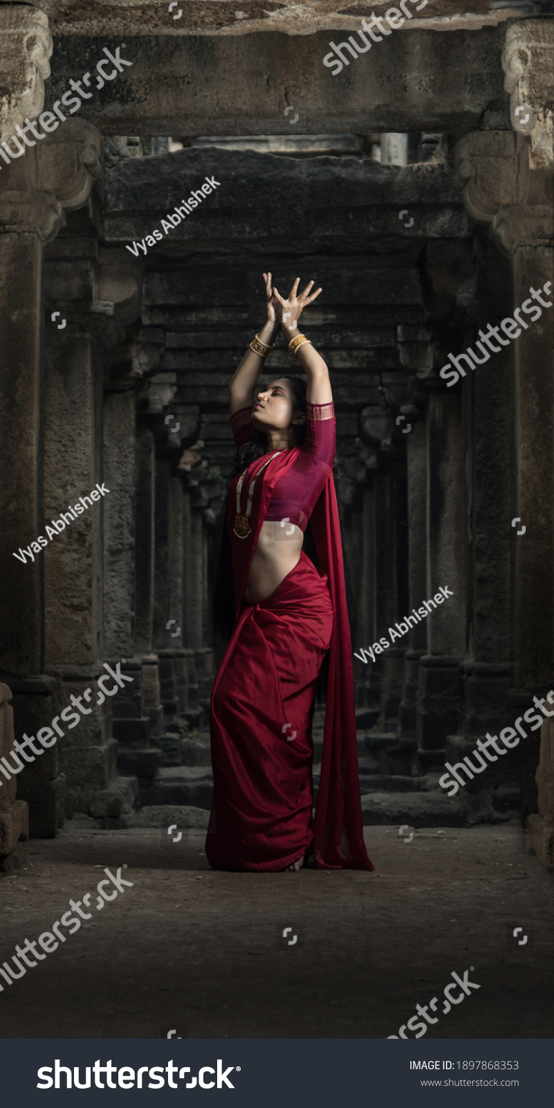 Beautiful Indian Girl Dancer Posture Indian Stock Photo 1897868353 ...