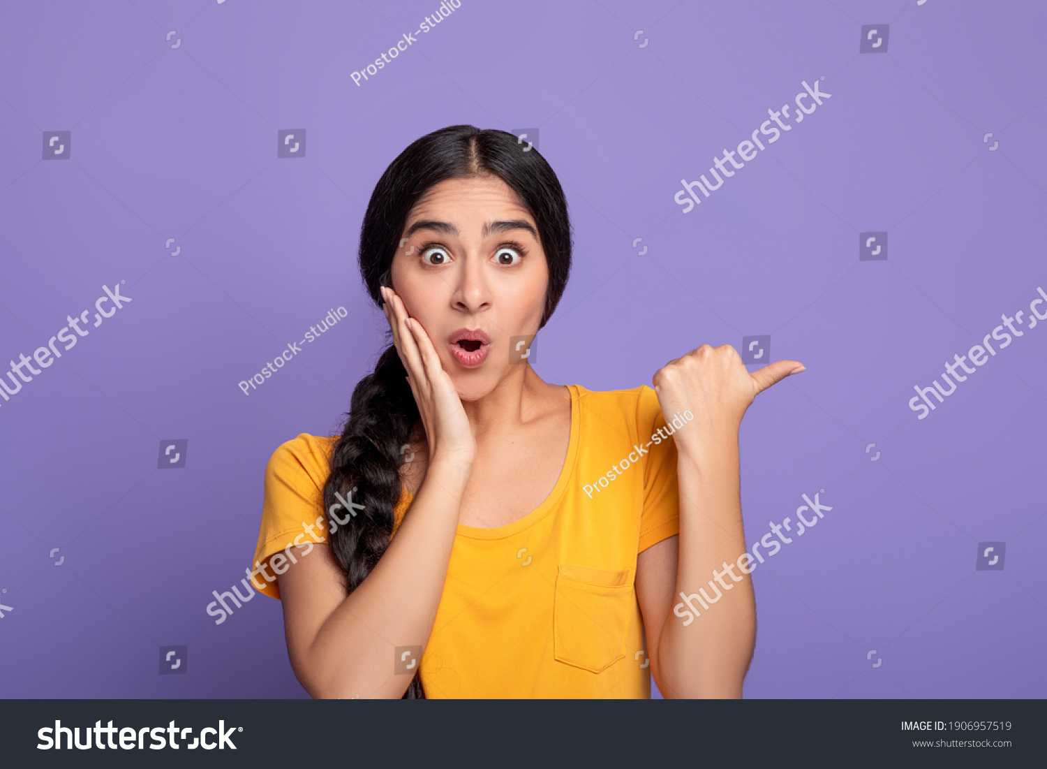 15,240 Indian woman surprised Images, Stock Photos & Vectors | Shutterstock