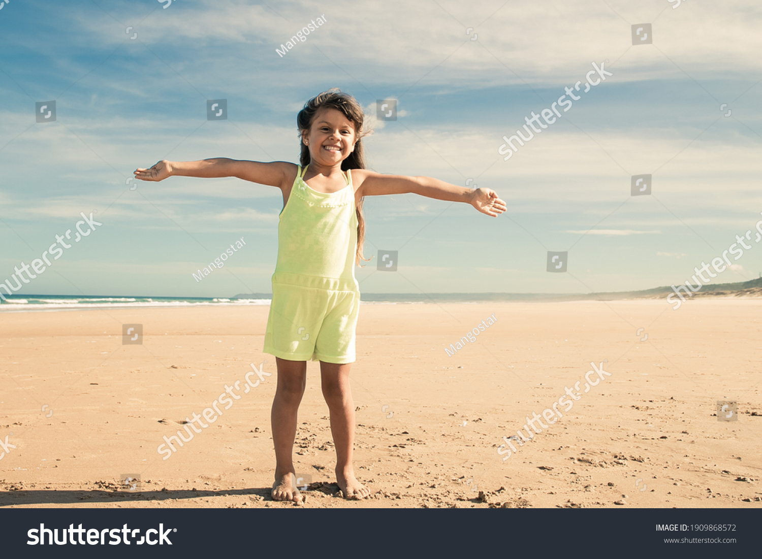 Beach Girls Pics