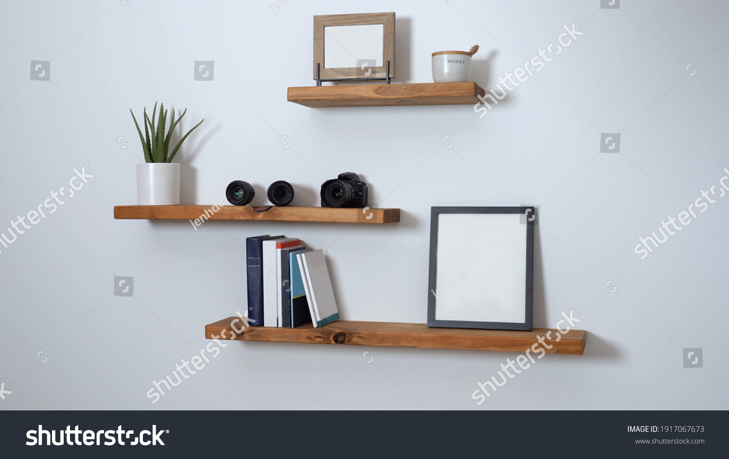 1,079 Floating wall shelves Images, Stock Photos & Vectors | Shutterstock