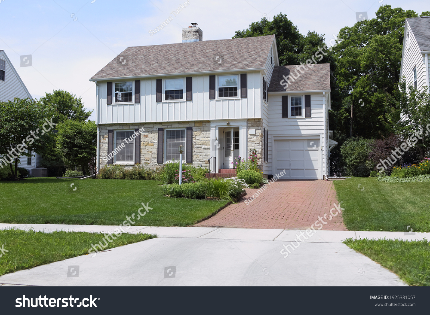 748 Im Genes De 1940s Home Im Genes Fotos Y Vectores De Stock   Stock Photo Traditional Two Story Style Mid Century Suburban Home Main Focus On Upper Story Windows 1925381057 