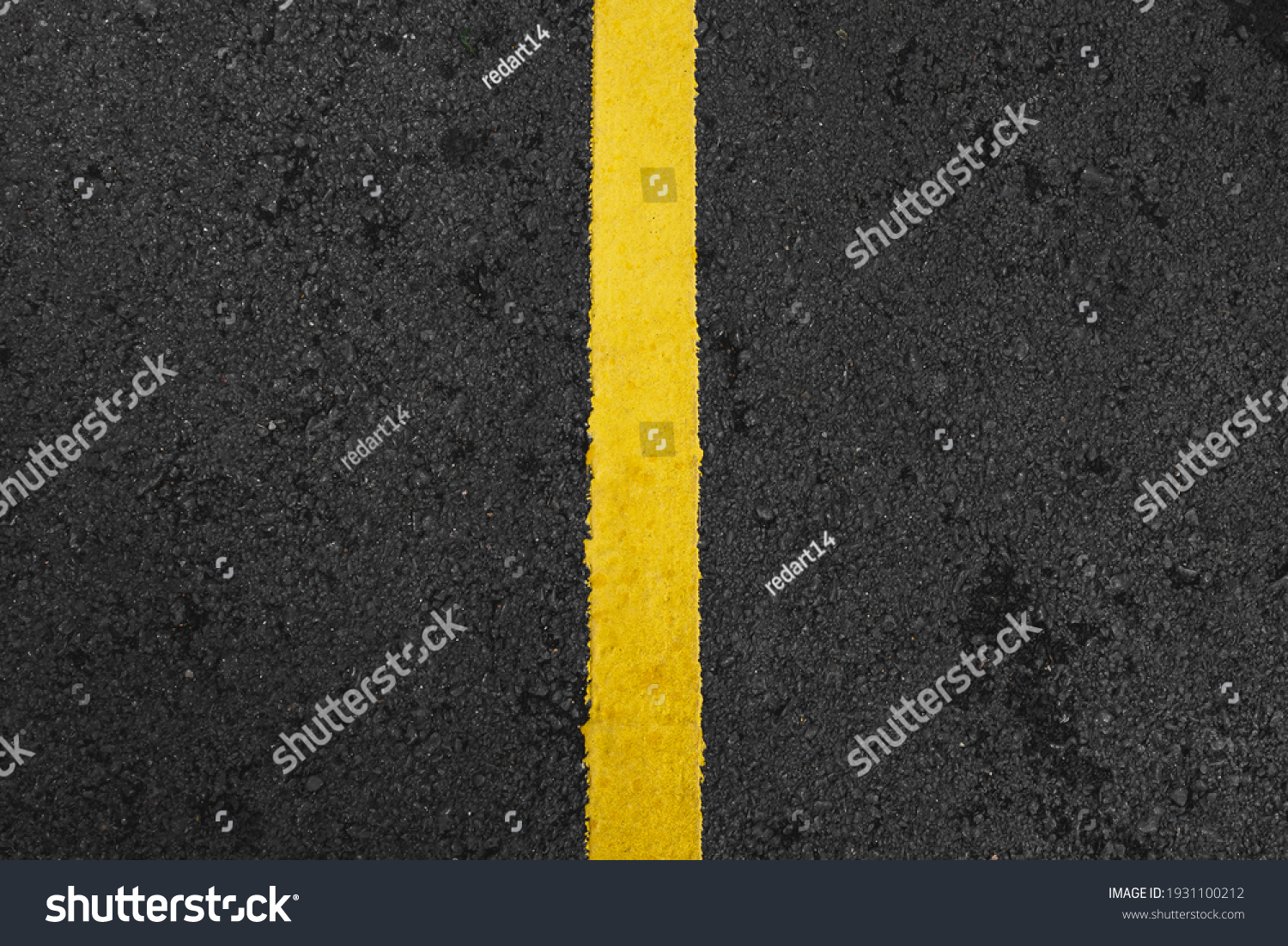 Top View Single Yellow Road Line Stock Photo 1931100212 | Shutterstock