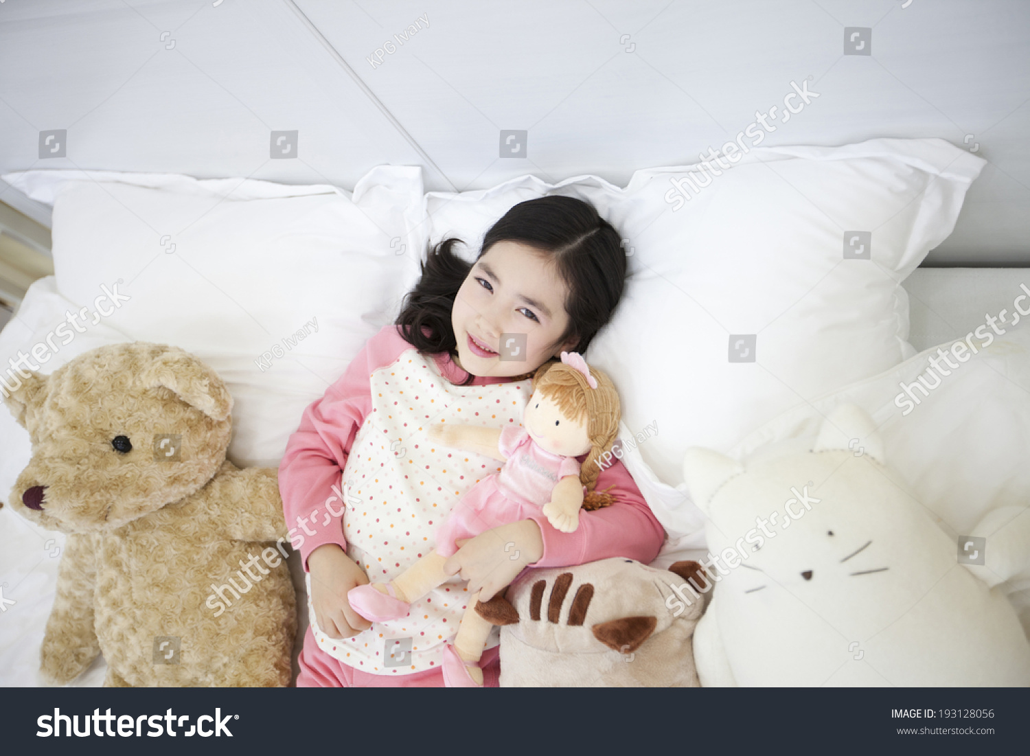 Cute Korean Girl Bed Teddy Bears Stock Photo 193128056 | Shutterstock