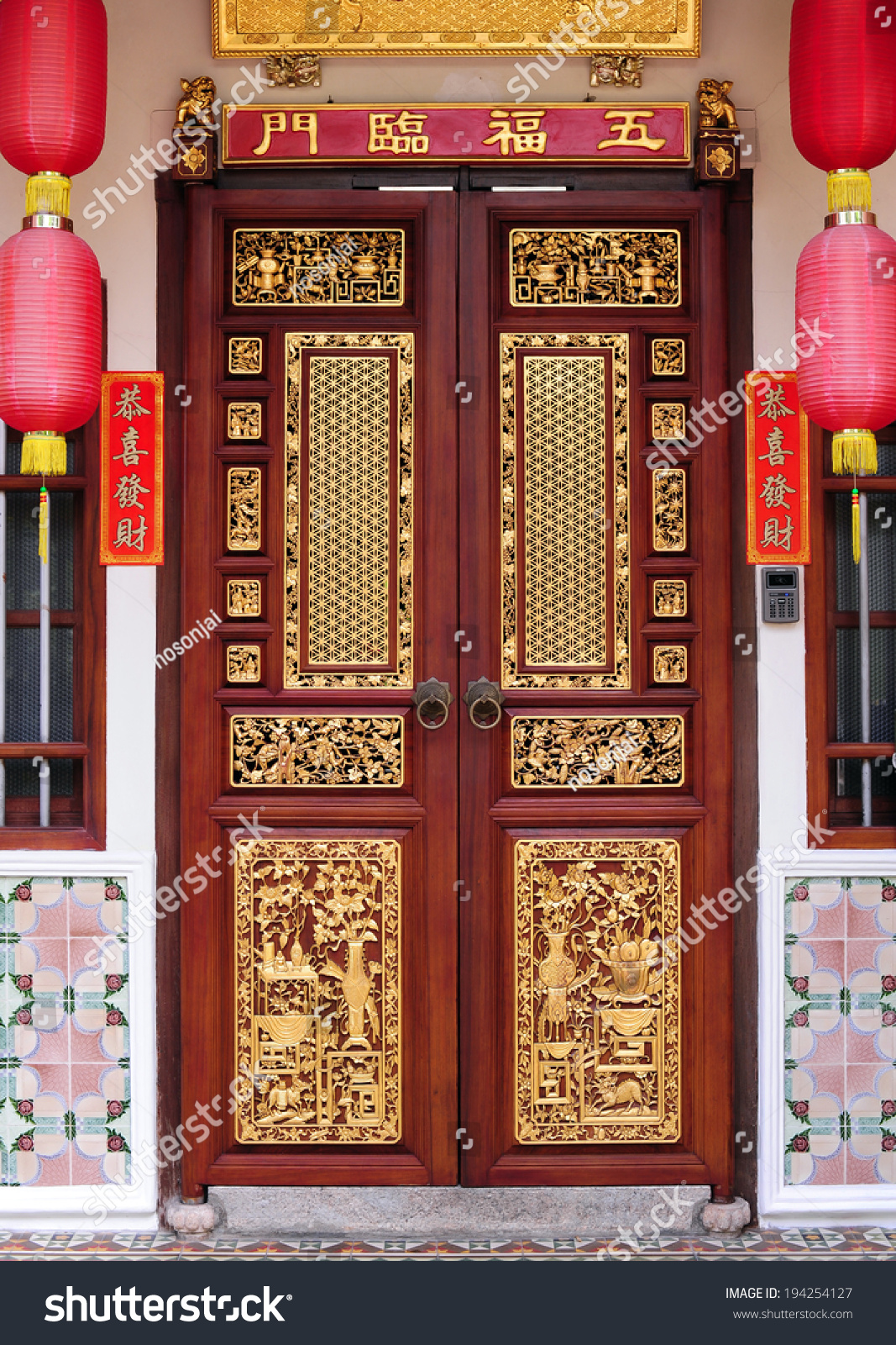 Старинные китайские двери