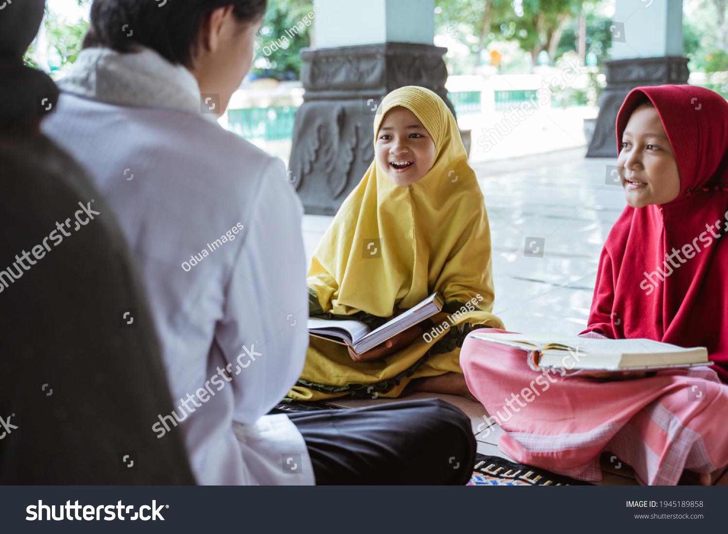 Two Kids Learning Read Quran Muslim Stock Photo 1945189858 | Shutterstock