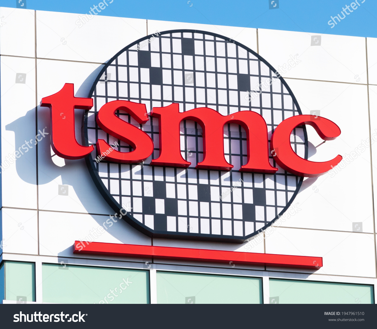 Tsmc Sign Logo On Headquarters Silicon Stock Photo 1947961510 ...