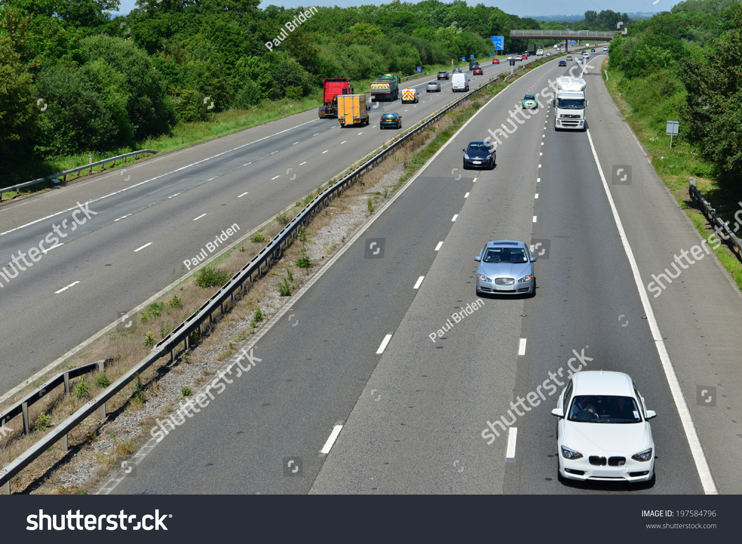 M23 Motorway Near Gatwick Airport 9 Stock Photo 197584796 | Shutterstock