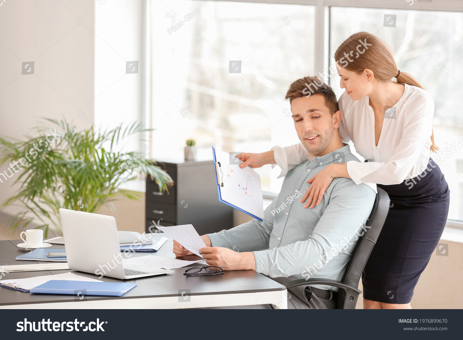 Sexy Secretary Seducing Her Boss Office Foto Stok 1976899670 Shutterstock 7447