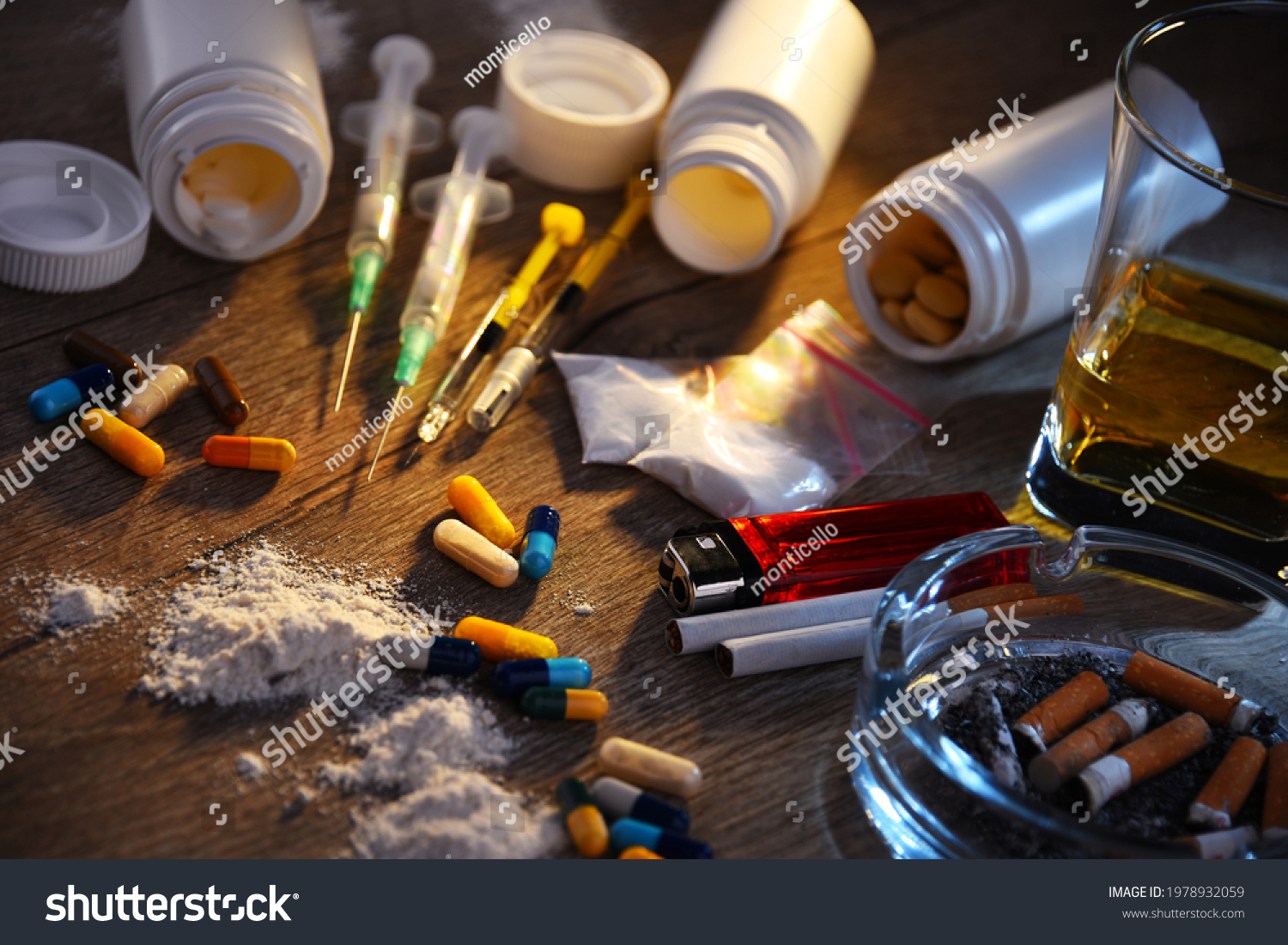 18276 Imágenes De Drogadicción Imágenes Fotos Y Vectores De Stock Shutterstock 0137