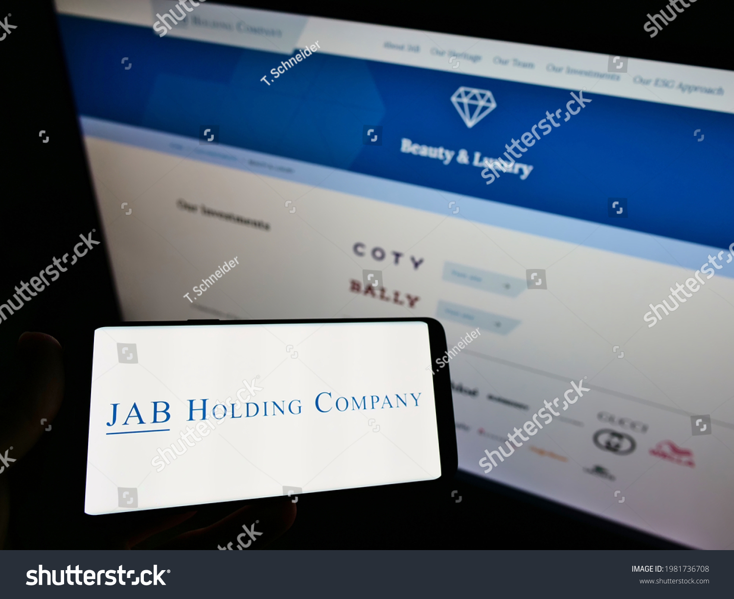 64 Jab Holding Company Bilder, Stockfotos Und Vektorgrafiken | Shutterstock