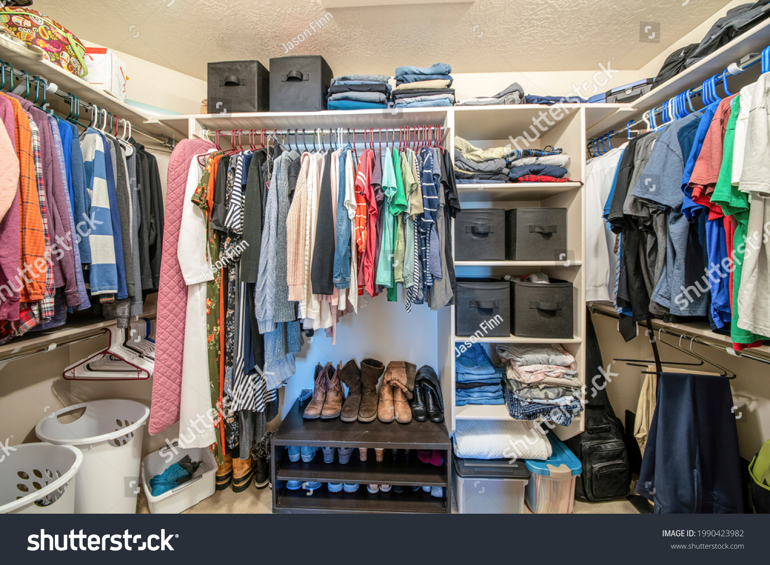 Organized Small Walk Wardrobe Clothes Linen Stock Photo 1990423982 ...