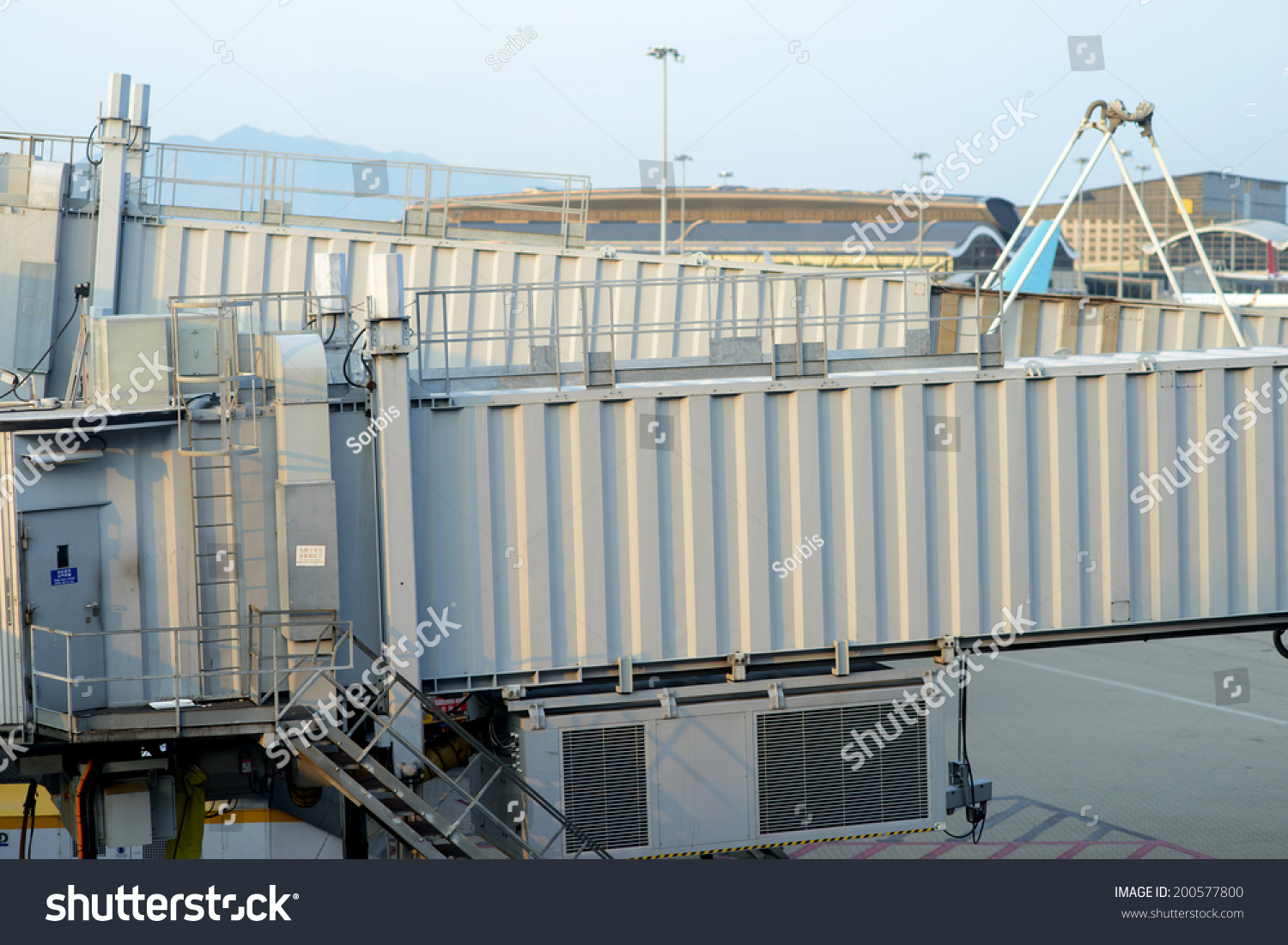 Boarding Ramp Hong Kong Airport Stock Photo 200577800 | Shutterstock