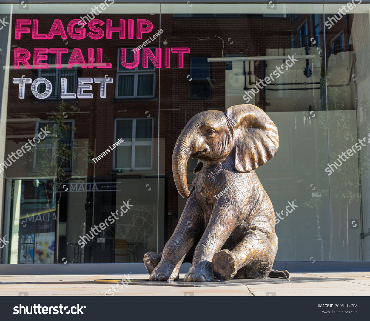 Bronze Elephant On Streets Spitalfields Londons Stock Photo 2006114708